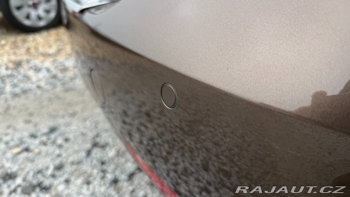 Volkswagen Touran 1.2TSi 77kW *ALU*Navi*Mat 2012