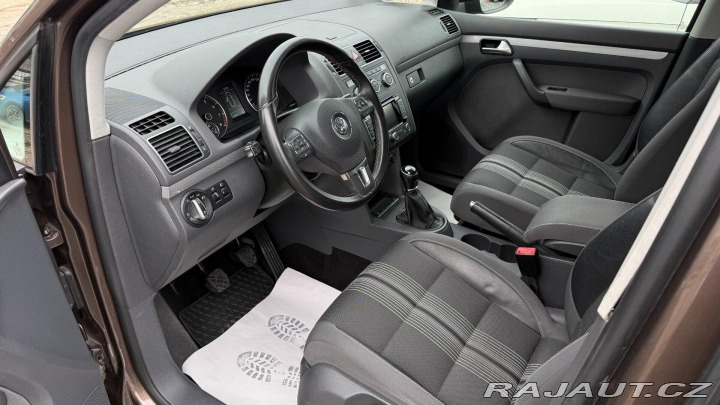 Volkswagen Touran 1.2TSi 77kW *ALU*Navi*Mat 2012