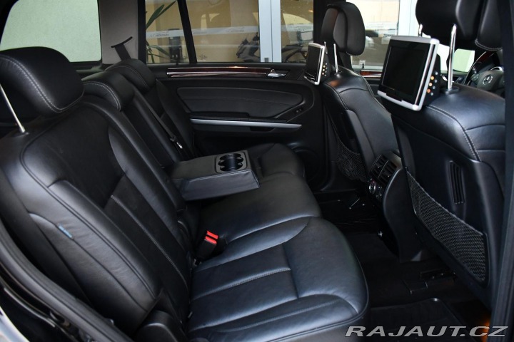 Mercedes-Benz GL 350 BLUETEC 4MATIC REZERV 2010
