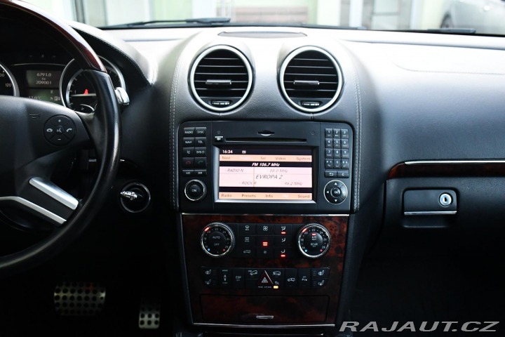 Mercedes-Benz GL 350 BLUETEC 4MATIC REZERV 2010