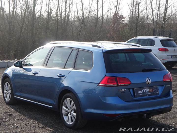 Volkswagen Golf 1.6TDI 81kW VARIANT ČR SE 2016