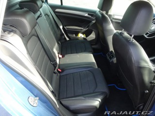 Volkswagen Golf 1.6TDI 81kW VARIANT ČR SE 2016