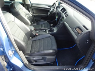 Volkswagen Golf 1.6TDI 81kW VARIANT ČR SE 2016