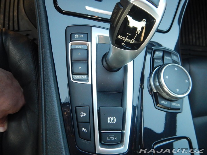 BMW 5 520d XDRIVE, ČR, SERVISKA 2016