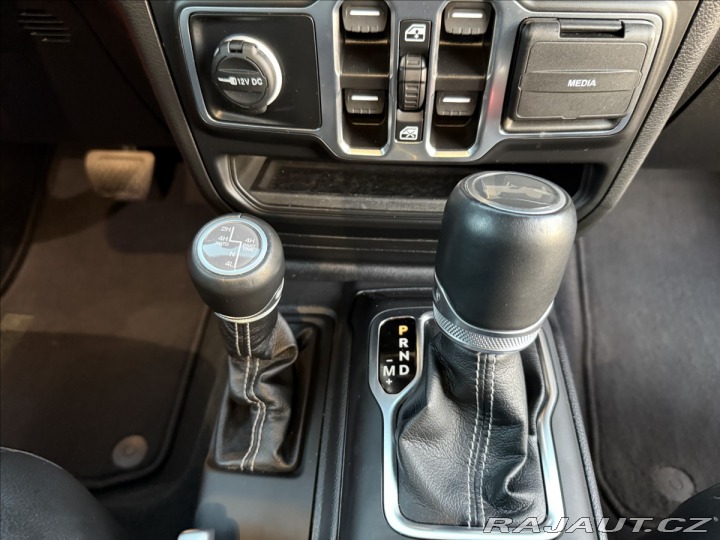 Jeep Wrangler Sahara 2.0T PHEV Hybrid 2023