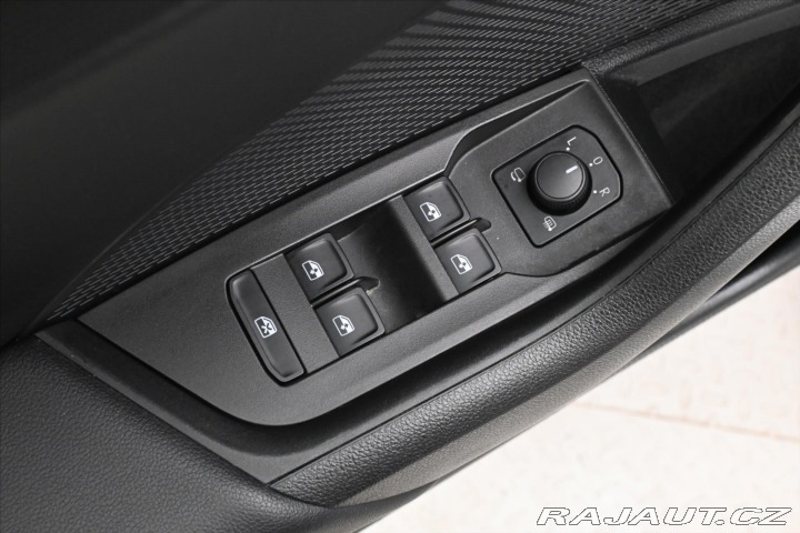 Škoda Octavia 2,0 TDI 110 kW DSG NAVIGA 2023
