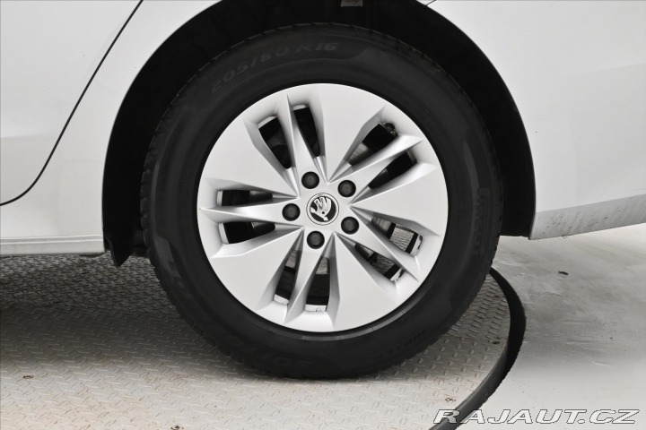 Škoda Octavia 2,0 TDI 110 kW DSG NAVIGA 2023