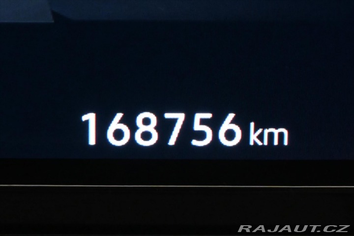 Volkswagen Golf 2,0 TDI 110 kW DSG Life Z 2021