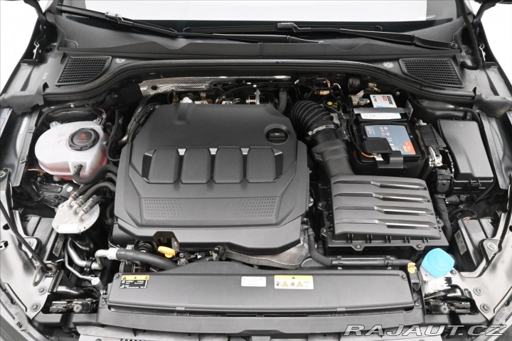 Volkswagen Golf 2,0 TDI 110 kW DSG Life Z 2021