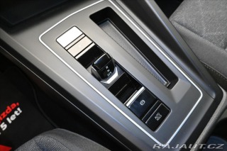 Volkswagen Golf 2,0 TDI 110 kW DSG Life Z 2021