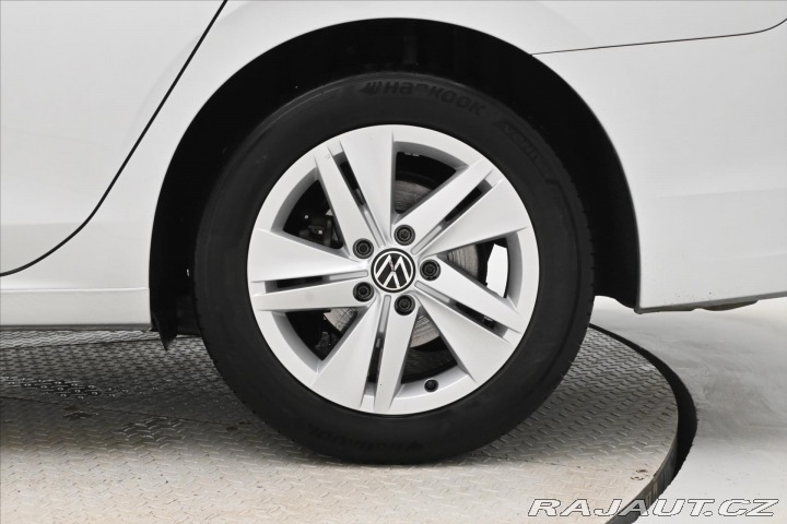 Volkswagen Golf 2,0 TDI 110 kW Life Záruk 2022