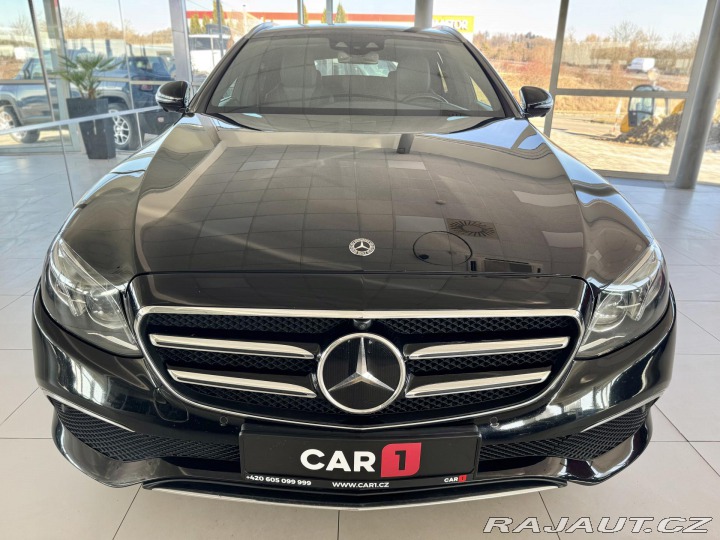 Mercedes-Benz E 300de 225kW*360k*REZERVAC 2020