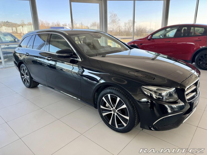 Mercedes-Benz E 300de 225kW*360k*REZERVAC 2020