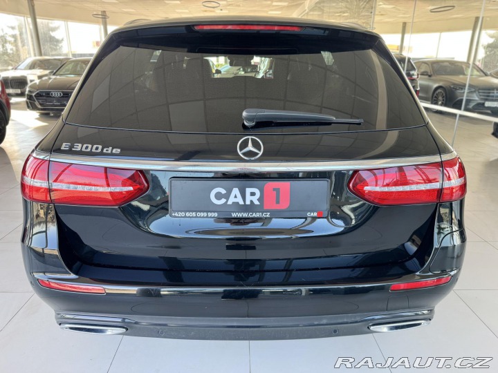 Mercedes-Benz E 300de 225kW*360k*REZERVAC 2020