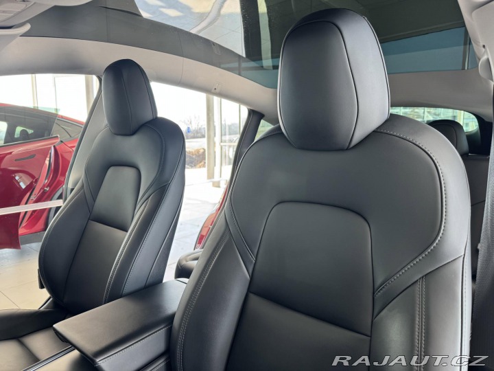 Tesla Ostatní modely Y Long Range 378kW*AWD*Ta 2022