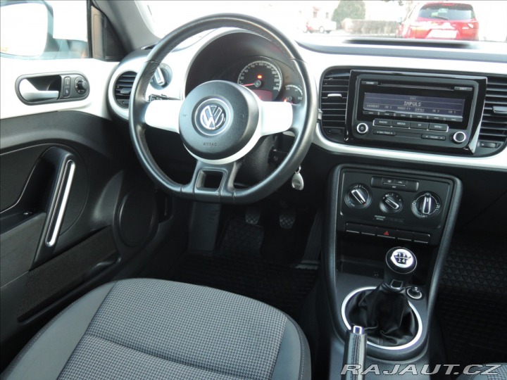 Volkswagen Beetle 1,2 i Servis ČR 112TKM 2012