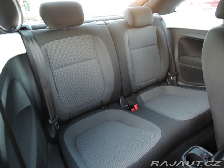Volkswagen Beetle 1,2 i Servis ČR 112TKM 2012