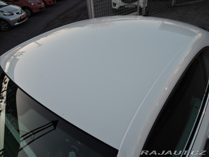 Volkswagen Beetle 1,2 i Servis ČR 112TKM 2012