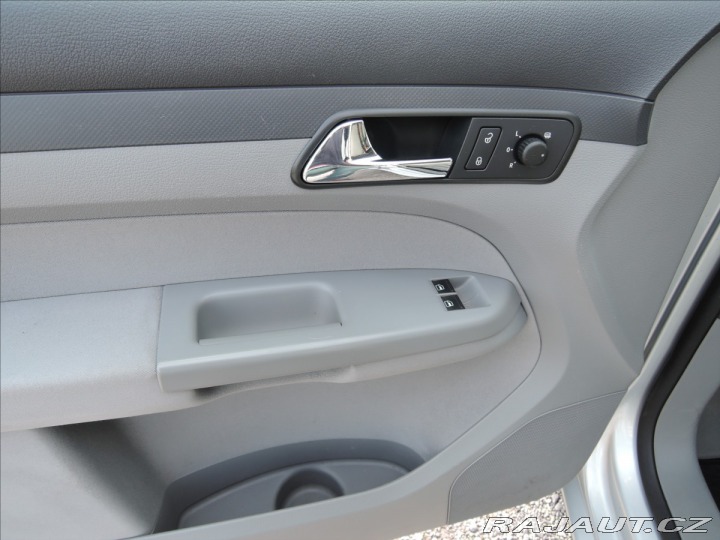 Volkswagen Caddy 1,9 TDi 4motion LIFE Fami 2009