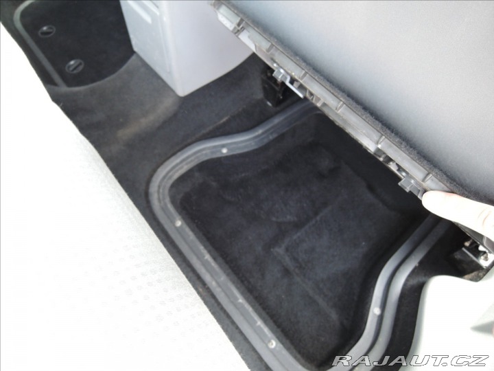 Volkswagen Caddy 1,9 TDi 4motion LIFE Fami 2009