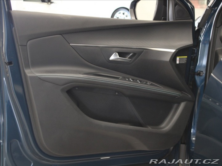 Peugeot 5008 1,5 HDi 96kW AT Allure 7- 2024