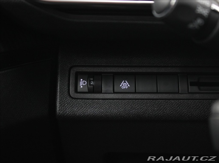 Peugeot 5008 1,5 HDi 96kW AT Allure 7- 2024