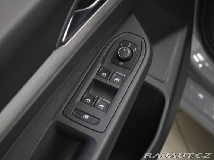 Volkswagen Golf 1,0 TSi 81kW Life ČR 73tk 2021