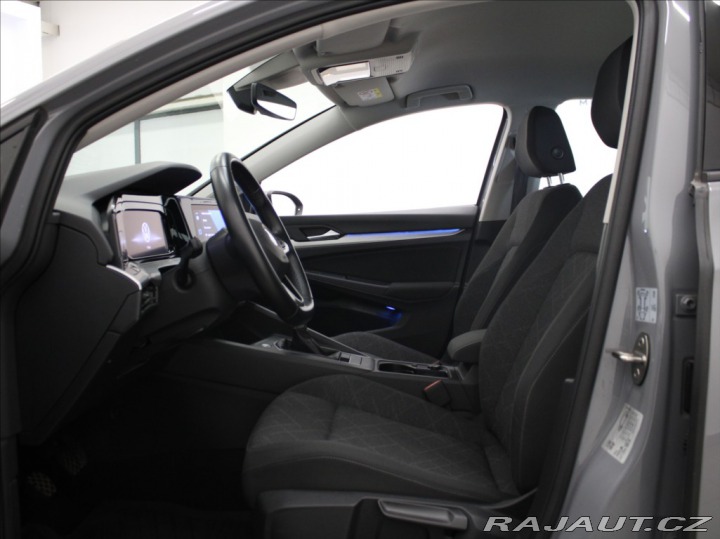 Volkswagen Golf 1,0 TSi 81kW Life ČR 73tk 2021