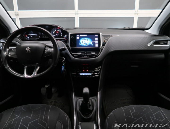 Peugeot 2008 1,2 PURETECH ČR 1. MAJ VÝ 2016
