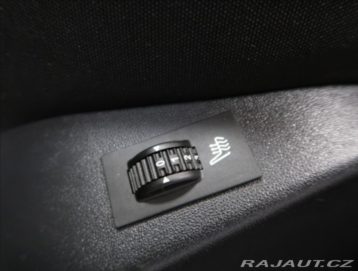 Peugeot 2008 1,2 ČR 1. MAJITEL VÝHŘEV 2016