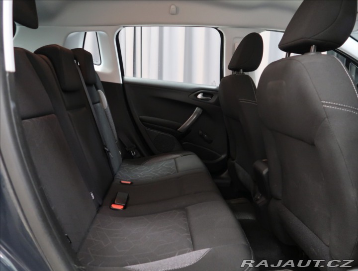 Peugeot 2008 1,2 ČR 1. MAJITEL VÝHŘEV 2016