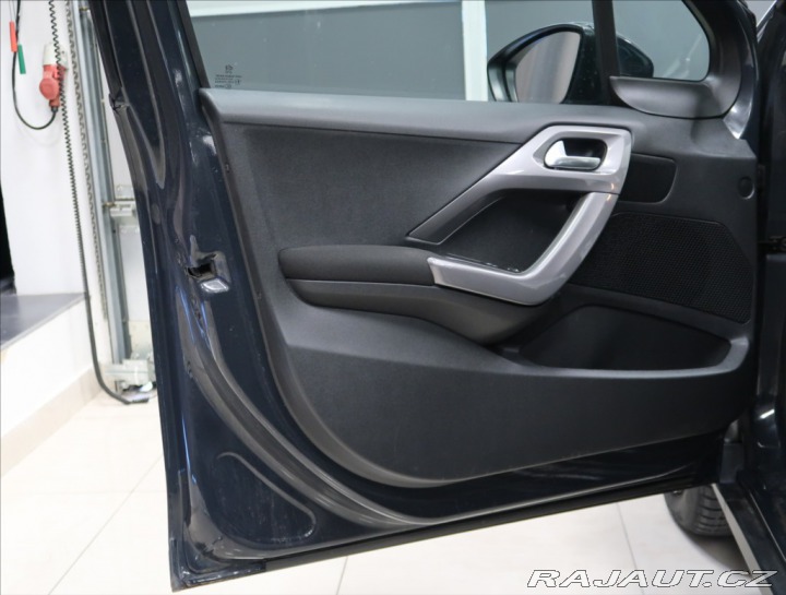 Peugeot 2008 1,2 PURETECH ČR 1. MAJ VÝ 2016