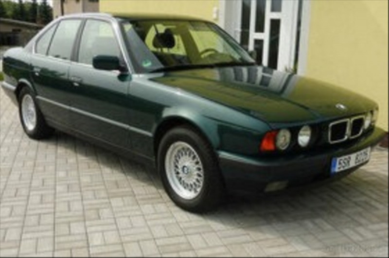 BMW 5 2,5   34 525i 1989 řadový