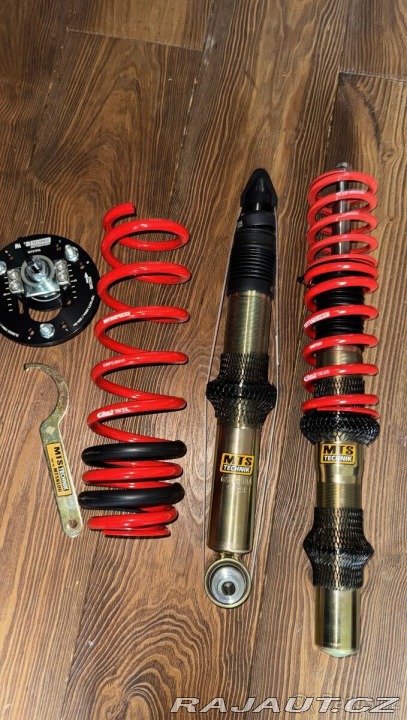 BMW 5 2,5   34 525i 1989 řadový 1989