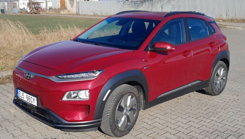 Hyundai Kona EV 100kW crossover, záruk