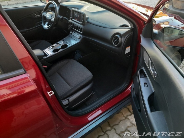 Hyundai Kona EV 100kW crossover, záruk 2021