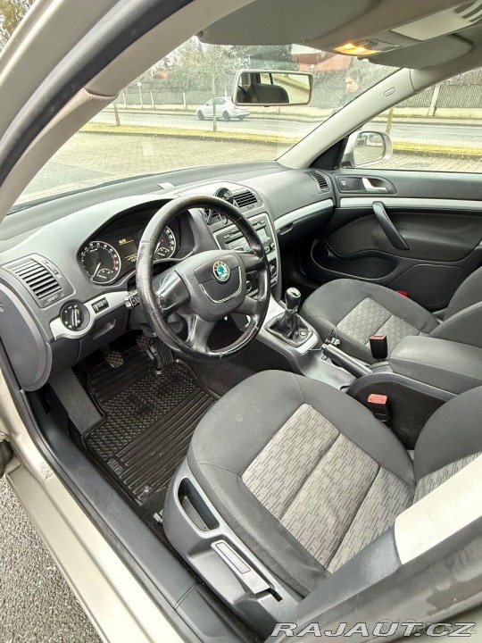 Škoda Octavia 1,6   II Facelift 2012