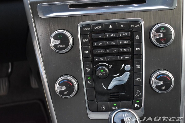 Volvo XC60 2,4 Summum 158 kw AT 2014