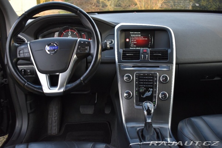 Volvo XC60 2,4 Summum 158 kw AT 2014