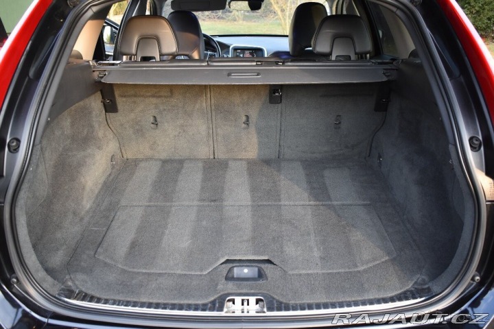 Volvo XC60 2,4 Summum 158 kw AT 2014