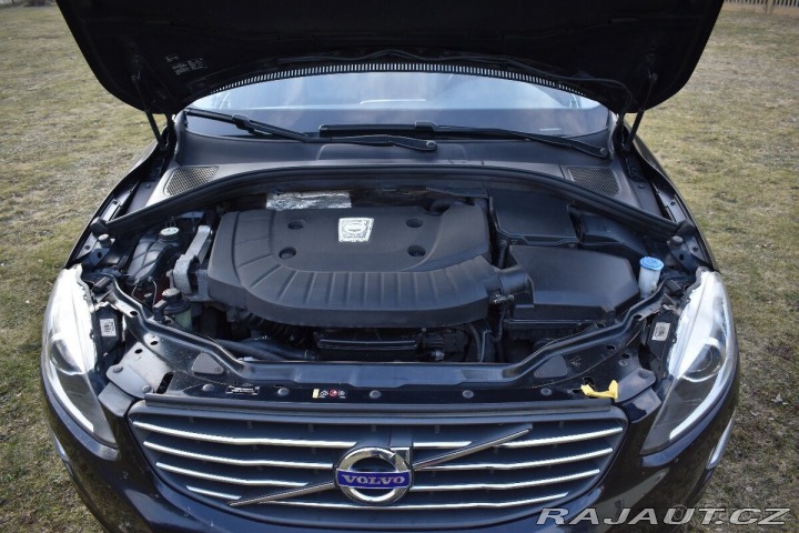 Volvo XC60 2,4 Summum 158 kw AT 2014
