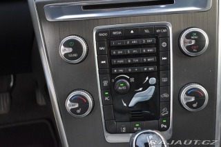 Volvo XC60 2,4   Summum 158 kw AT 2014