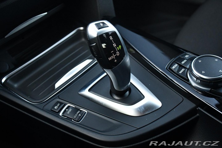 BMW 3 330d SPORT TAŽNÉ PO ROZVO 2014