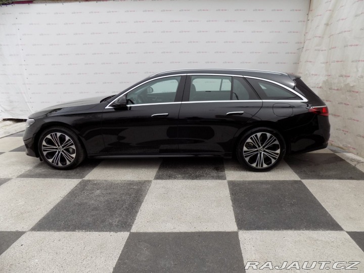 Mercedes-Benz E 300de/Digital-Light/Hybri 2024