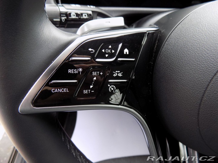 Mercedes-Benz E 300de/Digital-Light/Hybri 2024