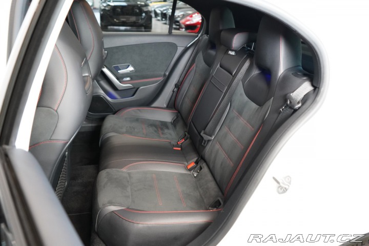 Mercedes-Benz A 180*AMG*KAMERA*LED*KEYLES 2020