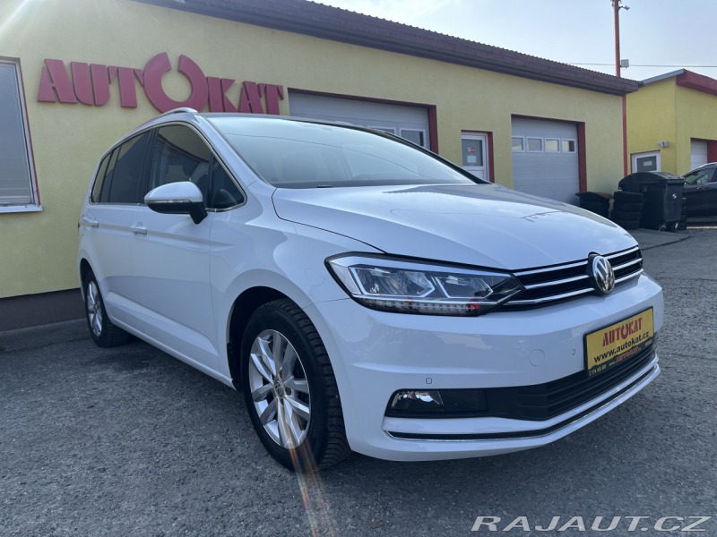 Volkswagen Touran 1.4TSi 110kW DSG/ČR/1MAJ/