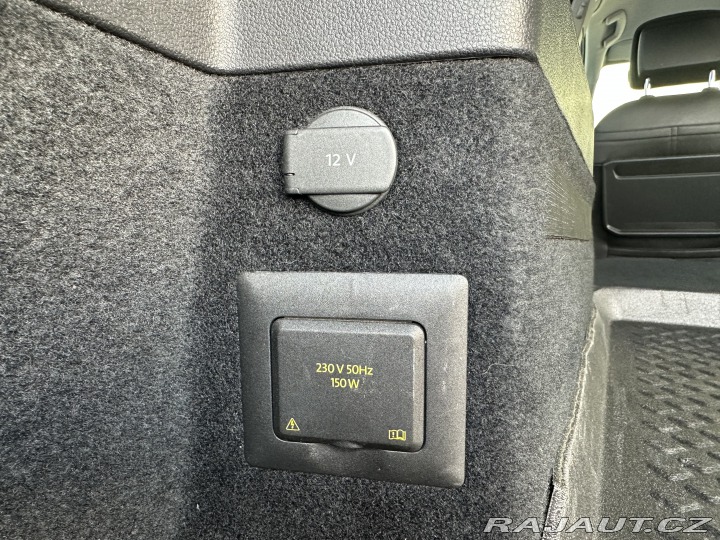 Volkswagen Touran 1.4TSi 110kW DSG/ČR/1MAJ/ 2018