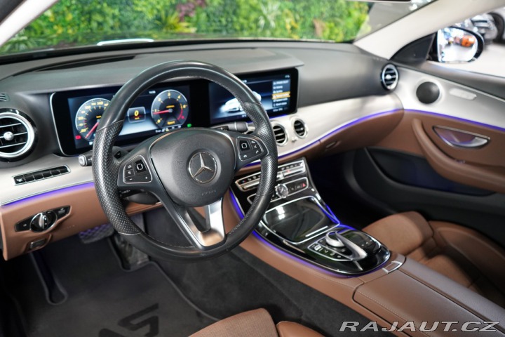 Mercedes-Benz E 220d*AVANTGARDE*HUD*360*L 2017