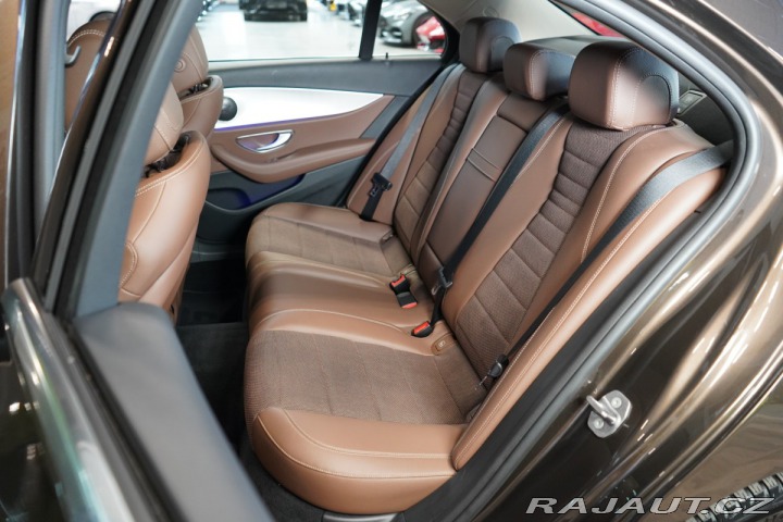 Mercedes-Benz E 220d*AVANTGARDE*HUD*360*L 2017